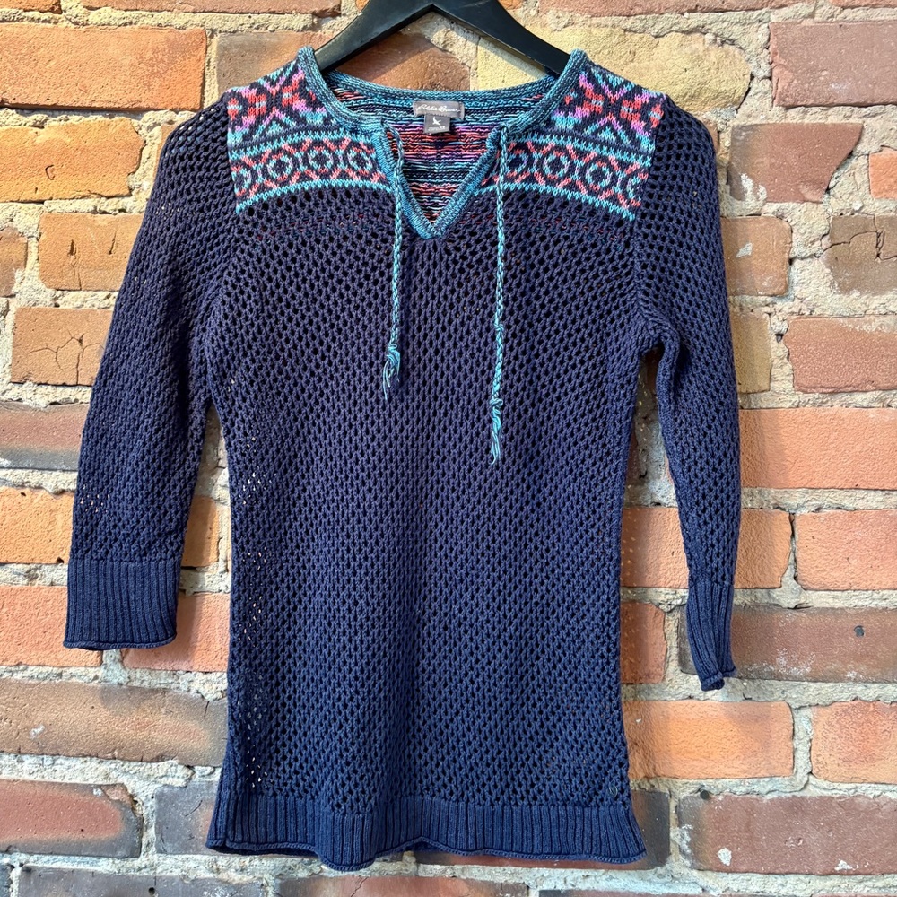 Eddie Bauer Blue & Multi-Coloured Crochet Sweater with 3/4 Sleeve. Size: Small